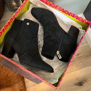 🛑 1 hour sale. Tory Burch, size 8.5, Black Ankle Booties, SABE 65MM, IOB